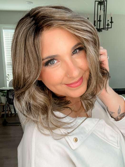 Bella Vida | Petite/Average | Synthetic Lace Front Wig (Hand-Tied)