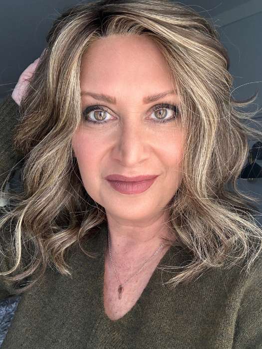 Bella Vida | Petite/Average | Synthetic Lace Front Wig (Hand-Tied) - Image 5