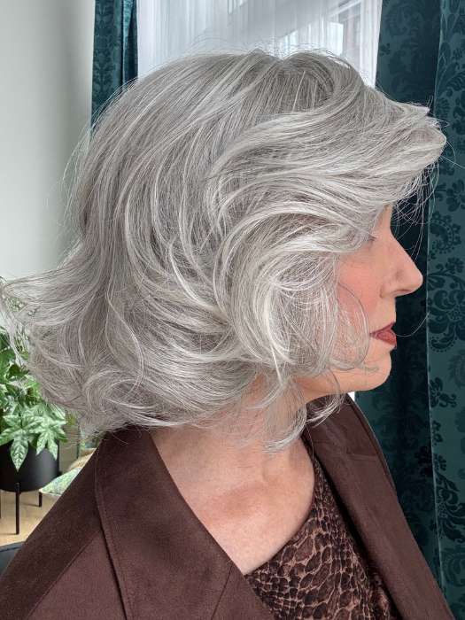 Crowd Pleaser | HF Synthetic Lace Front Wig (Mono Part) - Image 5