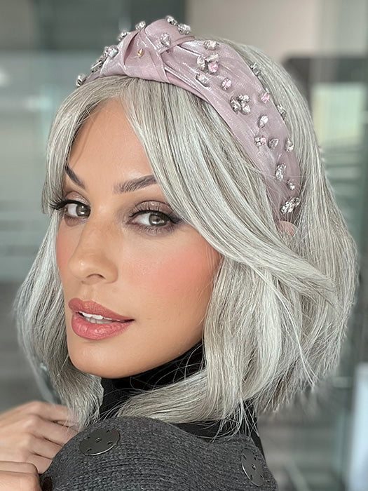 Hollie Petite | Synthetic Lace Front Wig (Hand-Tied) - Image 4