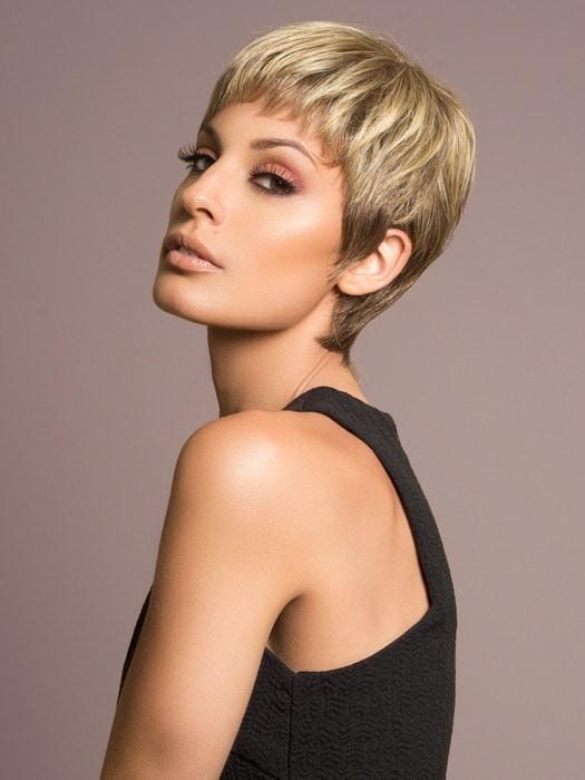 Risk Comfort | Short Synthetic Lace Front Wig - Image 3