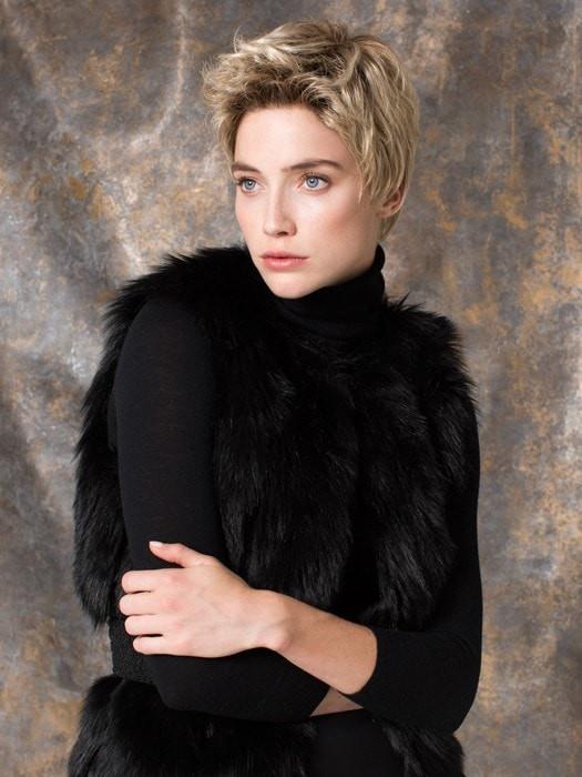 Risk Comfort | Short Synthetic Lace Front Wig - Image 8