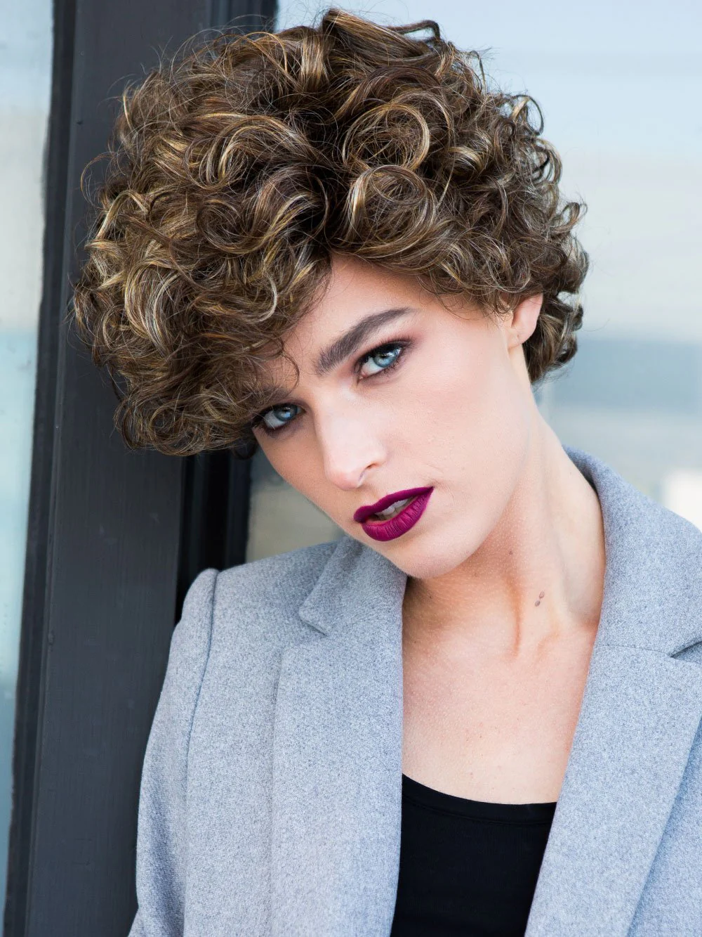 Switch 4 | Synthetic Wig (Mono Crown) | DISCONTINUED - Image 2